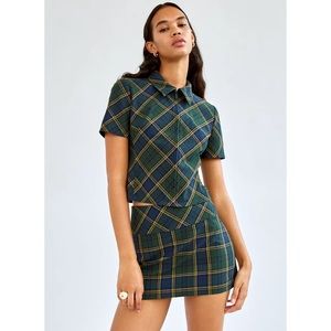 Aritzia—Sunday Best | Alice Blouse | Plaid, collared zip-up blouse